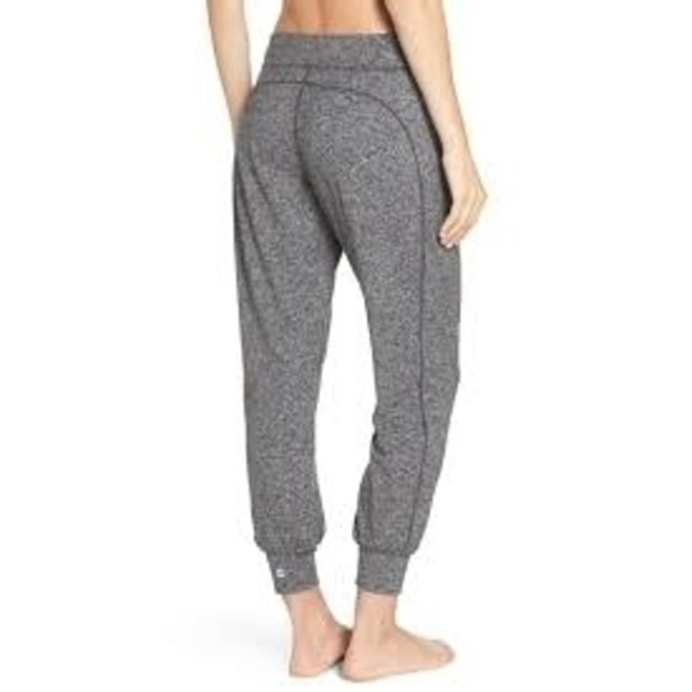 270 Sweaty Betty Garudasana Yoga Capri Leggings Grey Space Dye Marl (M, EUC)